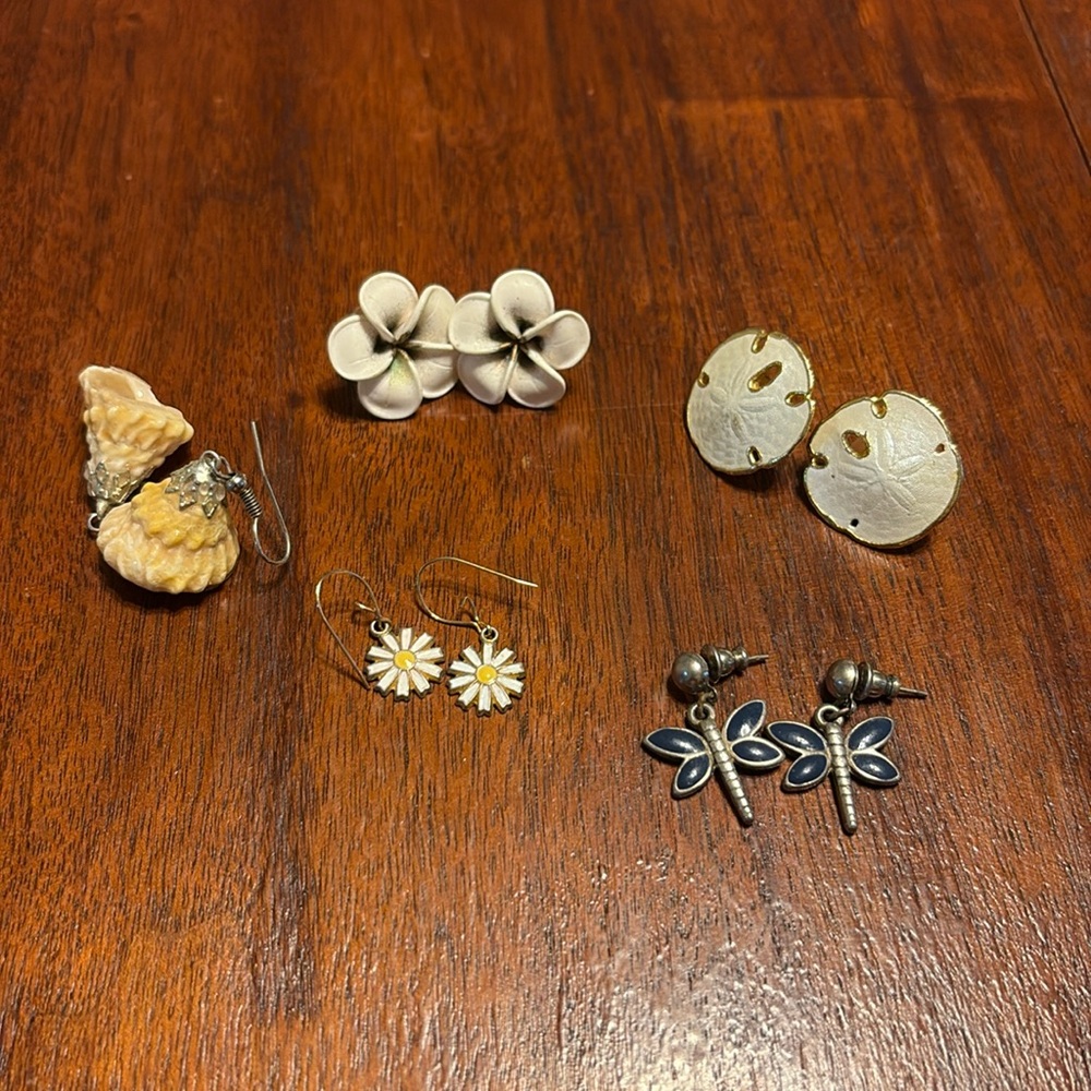 #6 Vintage Earring Lot of 5- “Nature” Inspired Stud and Dangle Group